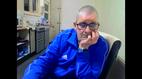 poshman65 online show from April 15, 8:42 pm