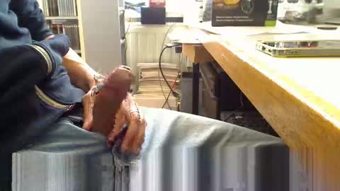 povlsen42 online show from June 1, 12:16 pm
