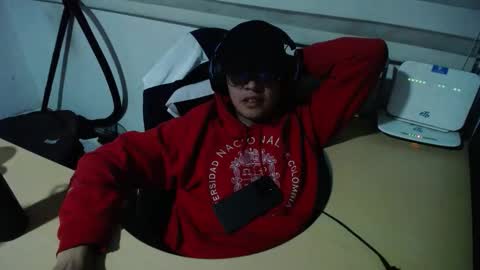 powerfulzeus2 online show from November 20, 3:06 am