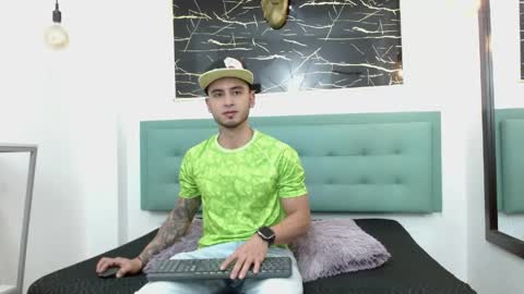   online show from June 1, 3:18 am