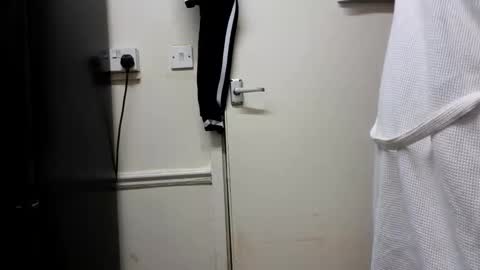 pretty_boy_jack online show from February 9, 4:14 am