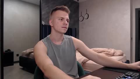 Justin online show from November 12, 5:57 am