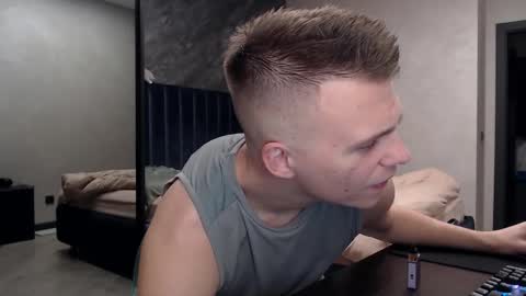 Justin online show from November 9, 5:22 am