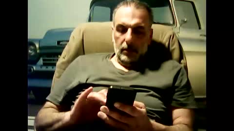 ----- online show from February 4, 8:04 pm