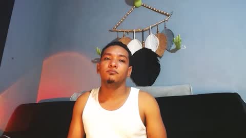 Grande y Gruesa online show from May 28, 8:23 am