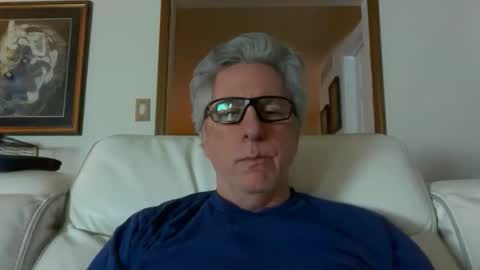 proud_patriot online show from April 15, 2:22 am