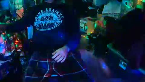 punkrunr083 online show from February 3, 9:25 am