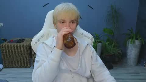 Jesse online show from April 16, 3:56 pm