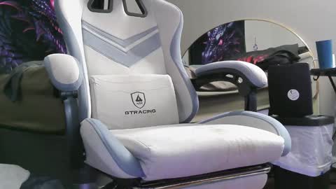 purpledragon7711 online show from March 26, 2:59 am