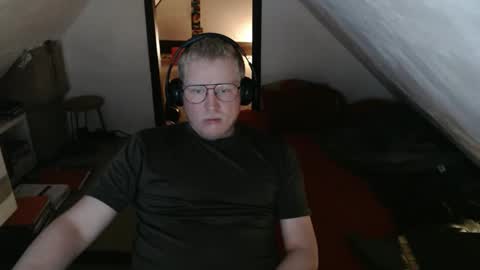 pussylovercb online show from March 22, 9:31 pm