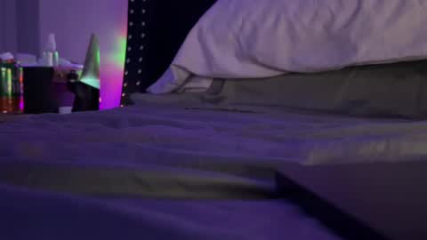 qwerty online show from October 17, 8:18 am