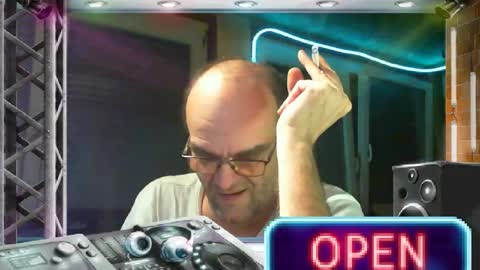 dj mike online show from February 2, 12:09 am