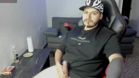 ragnar_lothbrok77 online show from February 14, 5:24 am