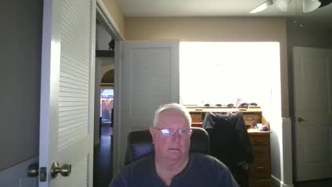 raiderman215 online show from December 4, 3:30 pm