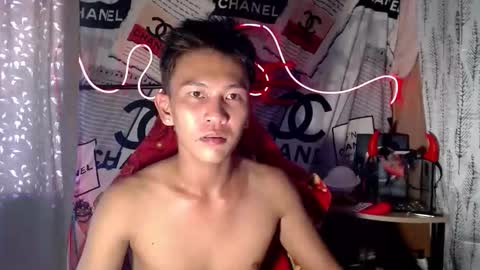 ralfhuge24 online show from November 2, 1:10 am