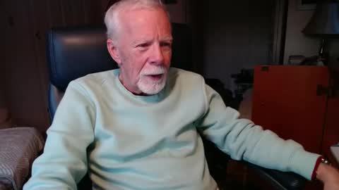 ranger1001 online show from February 1, 9:40 pm