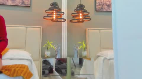 Raphael Nyon online show from February 13, 12:43 pm