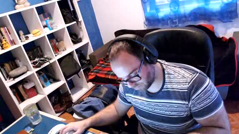 Snapshot of ravingr3d3 chatting on January 27, 11:22 am ravingr3d3 online show from January 27, 11:22 am
