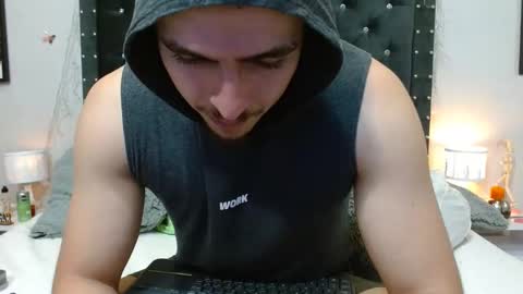 Snapshot of ray_weed chatting on December 12, 2:59 am Ray online show from December 12, 2:59 am