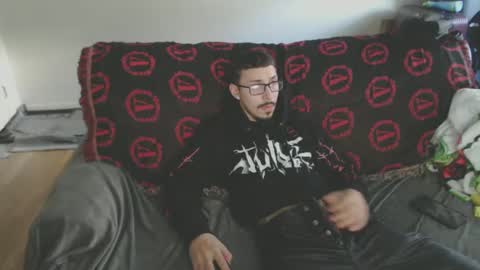 realace9 online show from December 17, 4:53 pm