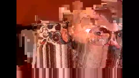 HugeSecret online show from April 15, 9:20 am