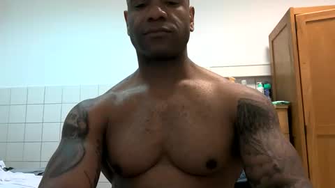 Rey online show from April 23, 8:00 pm