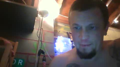 recka810 online show from March 1, 7:09 am