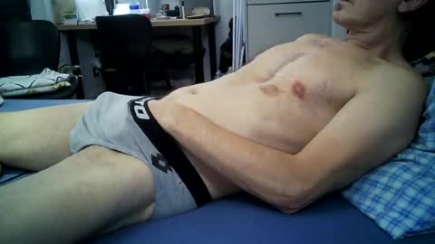reddarkevil3337 online show from July 20, 7:59 pm