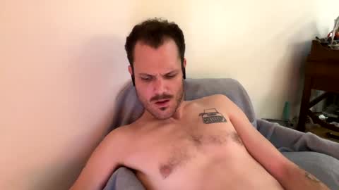 Reed Thomas online show from December 4, 6:11 am