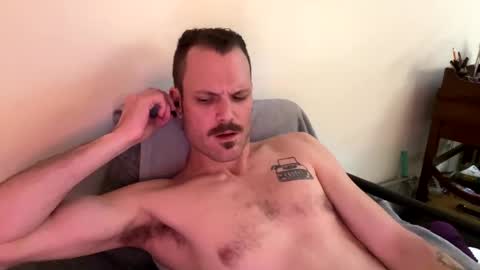 Reed Thomas online show from January 17, 1:47 am