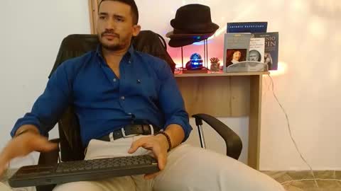   REIKO  online show from November 12, 6:13 pm