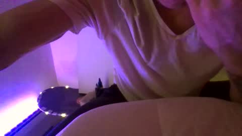 armcandyishsoulfood online show from April 6, 4:46 am