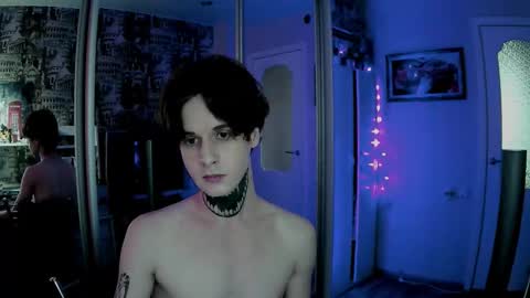 Snapshot of remitrash chatting on September 9, 11:42 am RemiTrash online show from September 9, 11:42 am