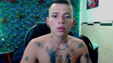 R E N E  online show from February 7, 4:16 am