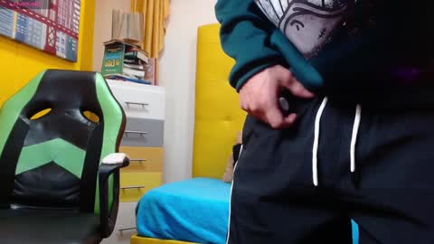 R E N E  online show from January 10, 4:54 am