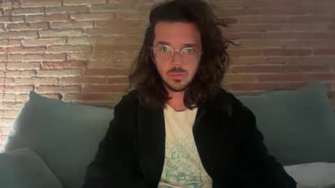 Renzo online show from April 3, 2:08 am