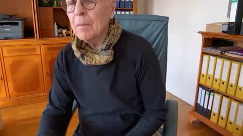 reteid online show from April 1, 11:45 am