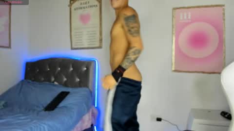 reymasterhot online show from November 20, 10:41 pm