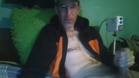 reyes_albert2006 online show from November 30, 1:02 pm