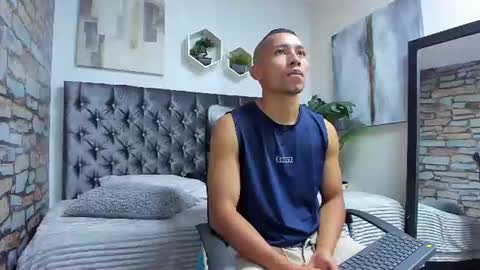 richar_voller online show from July 2, 11:38 am