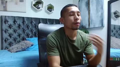 Snapshot of richar_voller chatting on March 3, 11:17 am richar_voller online show from March 3, 11:17 am