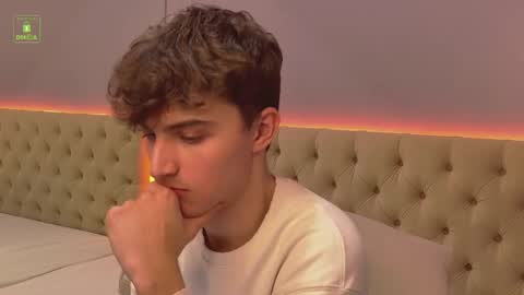 Richard online show from November 6, 3:26 pm