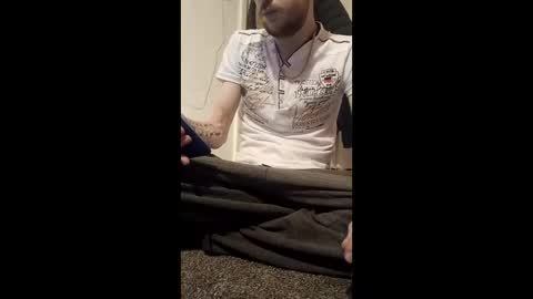 richieeb20 online show from April 22, 2:40 am