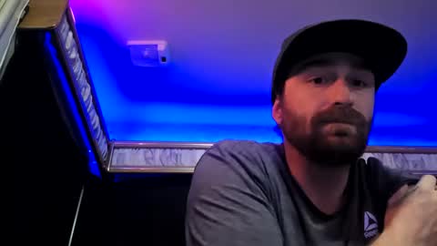 Snapshot of rideatdawn420 chatting on October 14, 5:47 am rideatdawn420 online show from October 14, 5:47 am