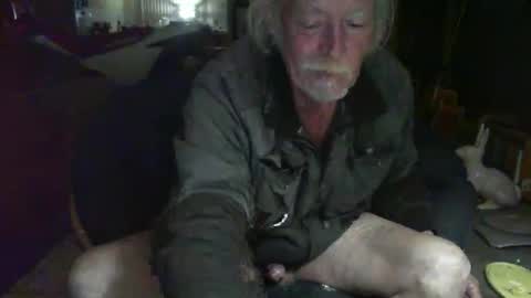 riveratggg online show from April 22, 6:01 pm