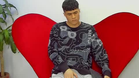 Roan Birkin online show from March 9, 7:26 pm