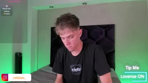 Robbin online show from March 28, 9:09 am