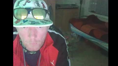 robertnickelderbestemann online show from November 27, 2:15 am