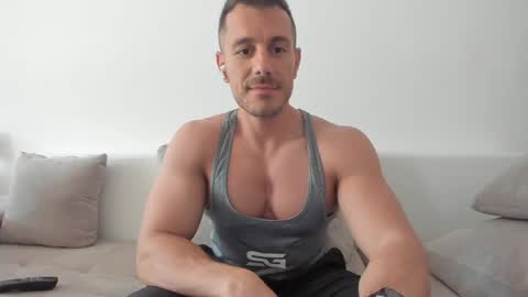 roberto4ever online show from May 20, 10:33 am