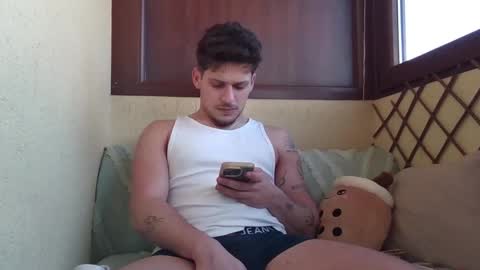 Roberto online show from March 11, 6:42 am